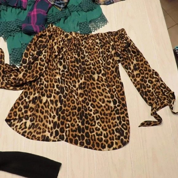 Bundle Lot Express Rock & Republic and more 7 piece - Picture 3 of 7